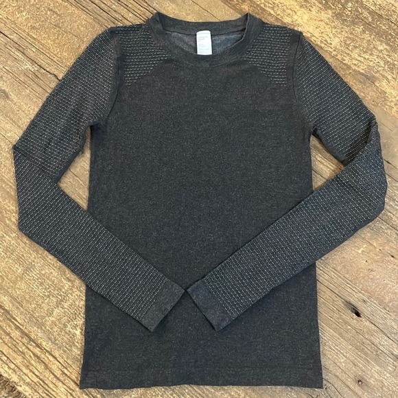 Fabletics Long Sleeve Active Top - Picture 1 of 9